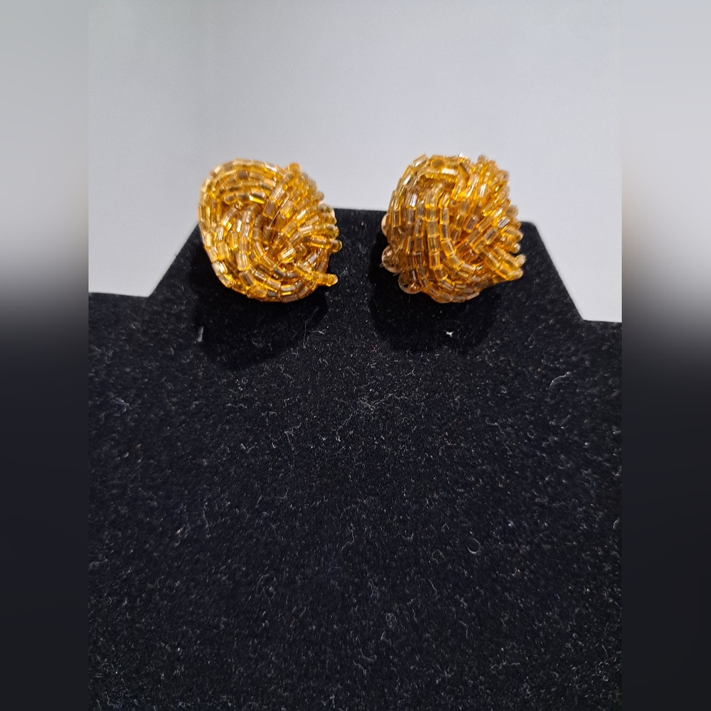 Vintage Earrings 9/26